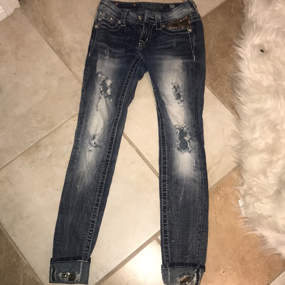 Holy miss me jeans with tons of detail